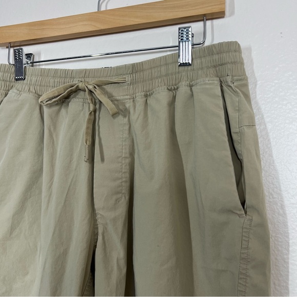 Lululemon Tofino Sand Bowline Short 8" - Picture 12 of 12
